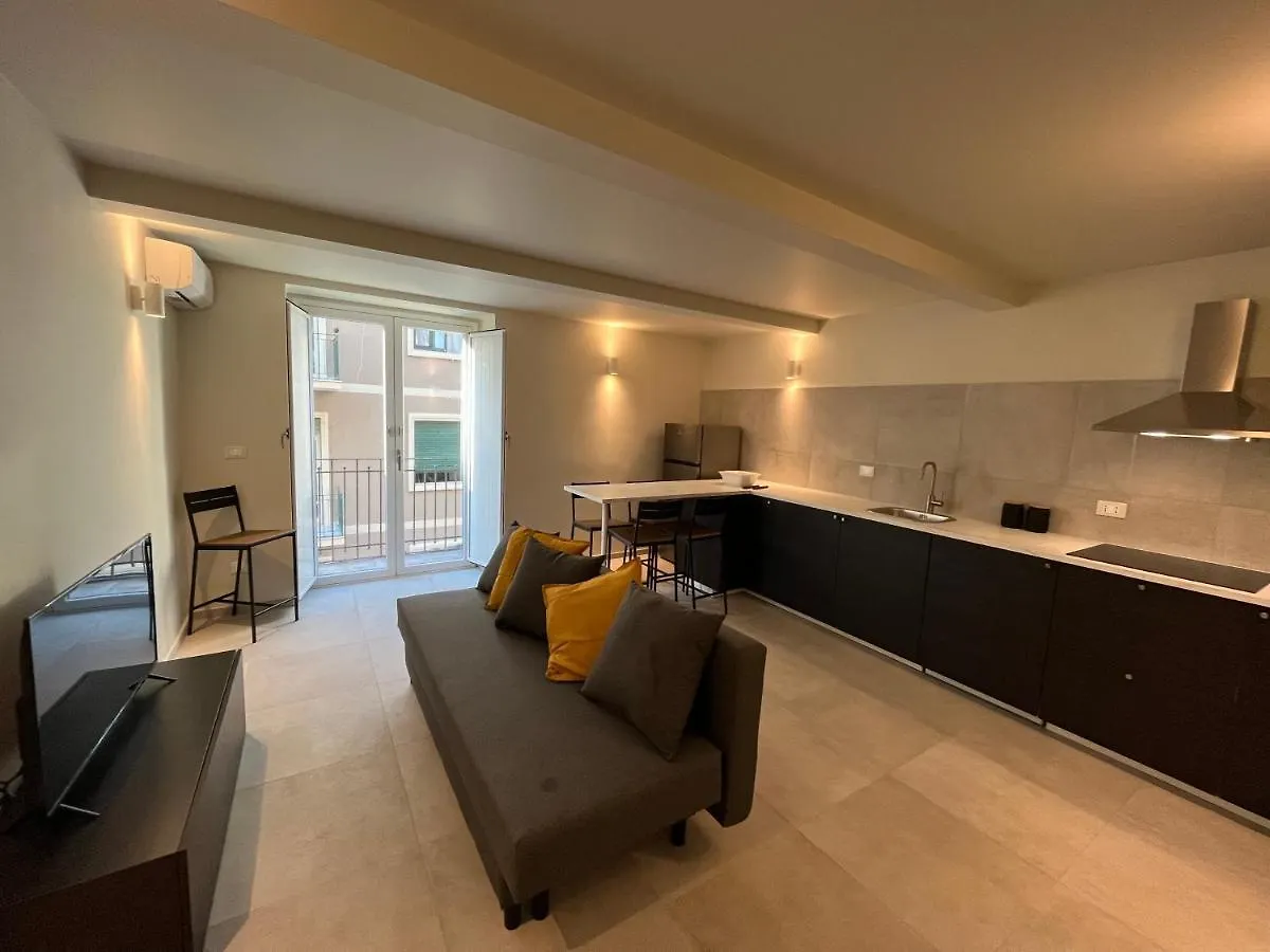 Casa vacanze Villa A casa di Pippo Aeroporto di Catania Fontana Rossa Italia